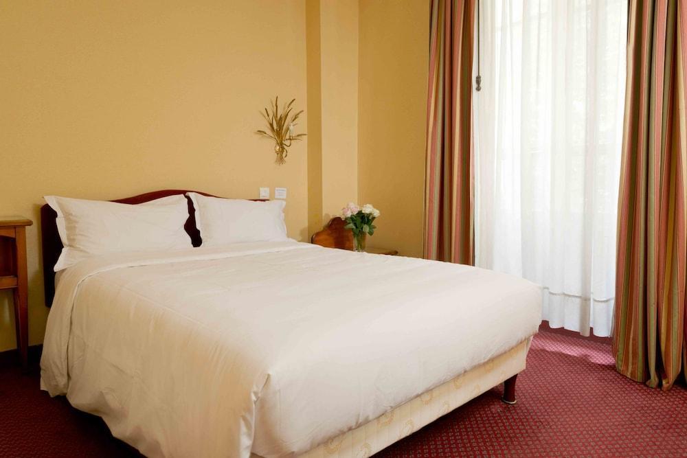 Hotel Courcelles Mederic Paříž Exteriér fotografie